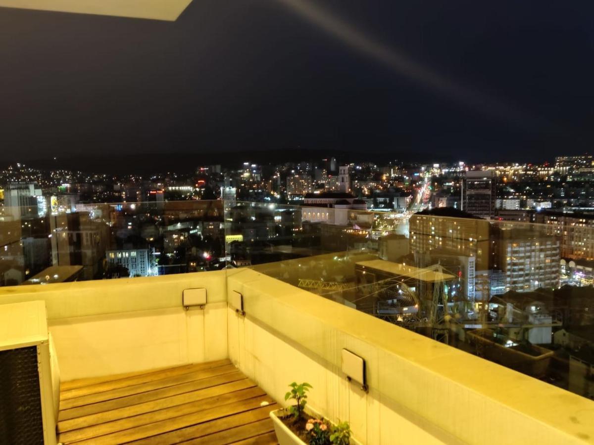 Luxury Sky View Apartment Πρίστινα Εξωτερικό φωτογραφία