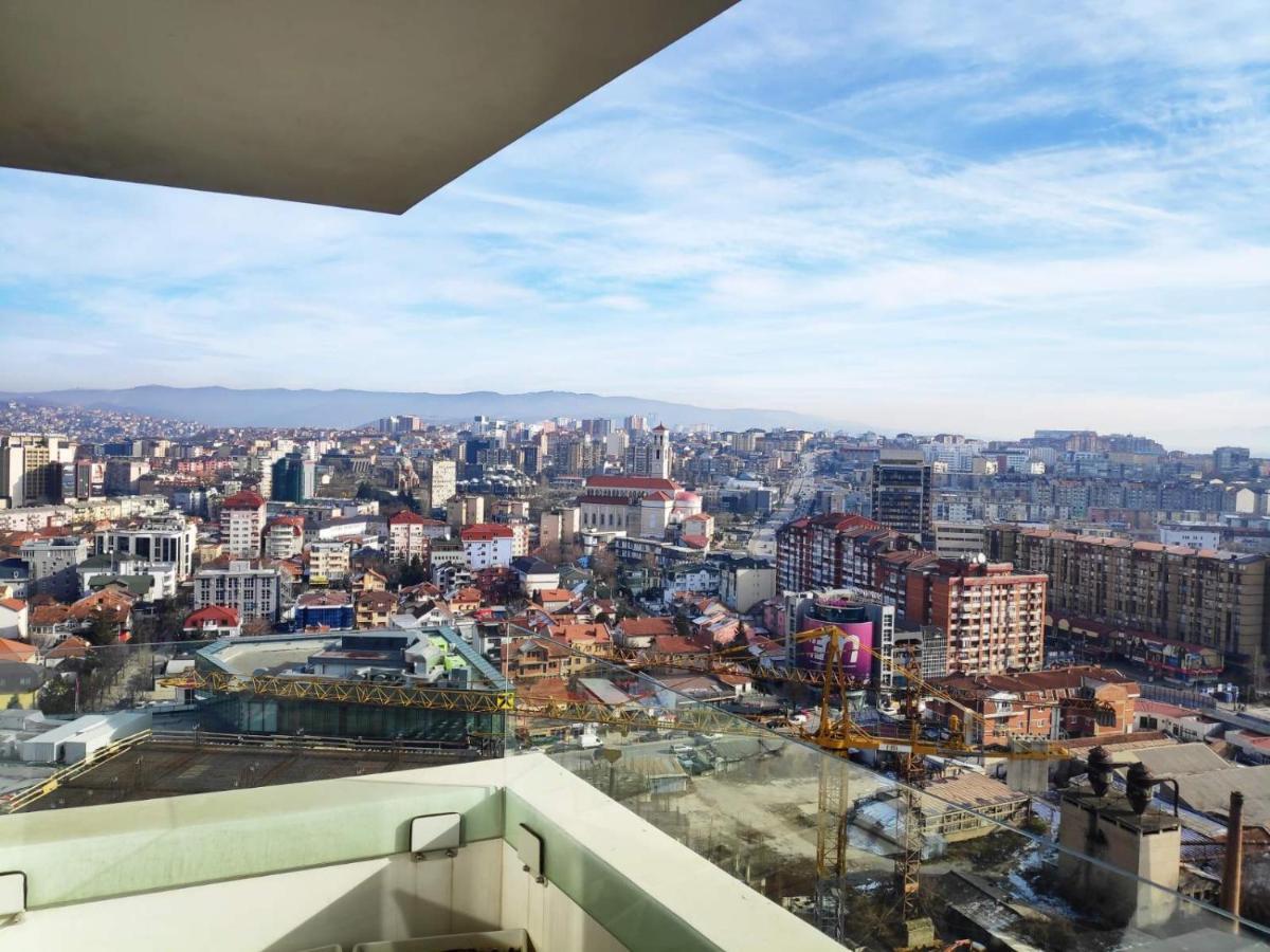 Luxury Sky View Apartment Πρίστινα Εξωτερικό φωτογραφία